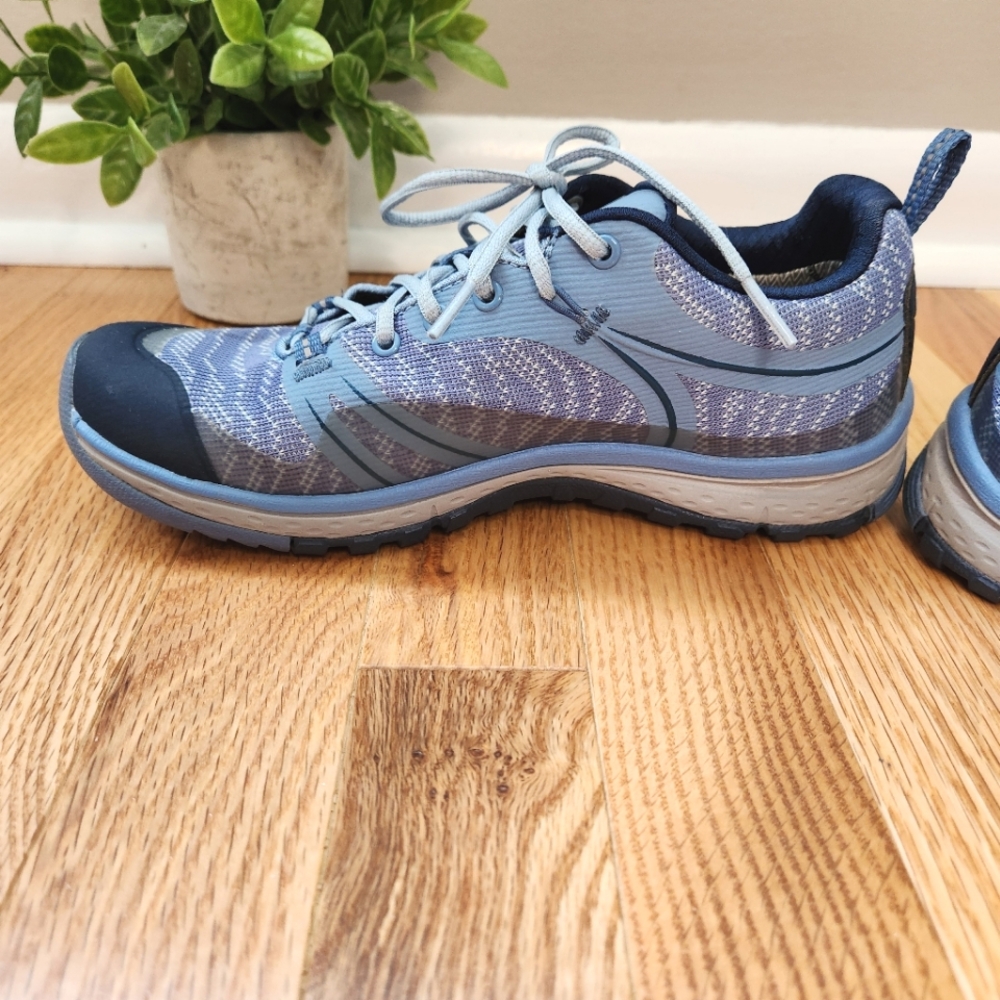 Keen Terradora Womens Waterproof Hiking Shoe - Picture 3 of 11